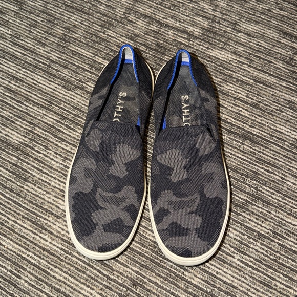 Rothy’s The Original Slip on Sneakers Black Camo Size 10 - Picture 2 of 7